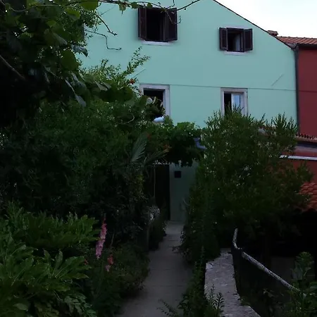 アパート By The Sea Nerezine, Losinj - 330 ネレジネ